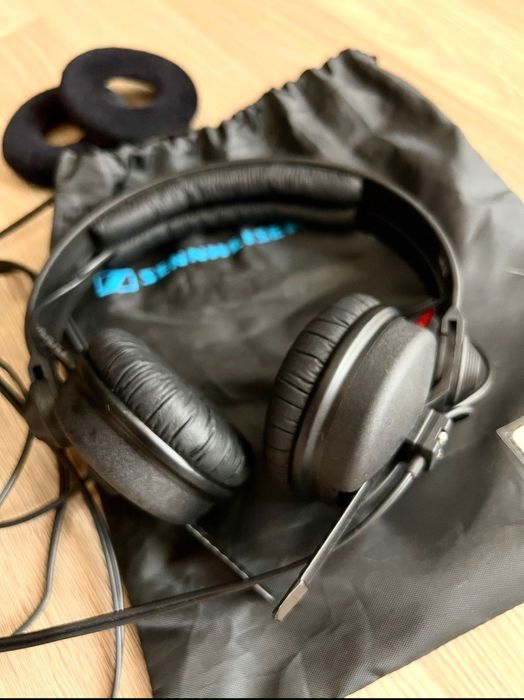 Наушники Sennheiser HD 25