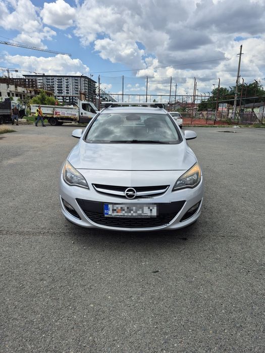 Vand auto Opel Astra J Sport Tourer