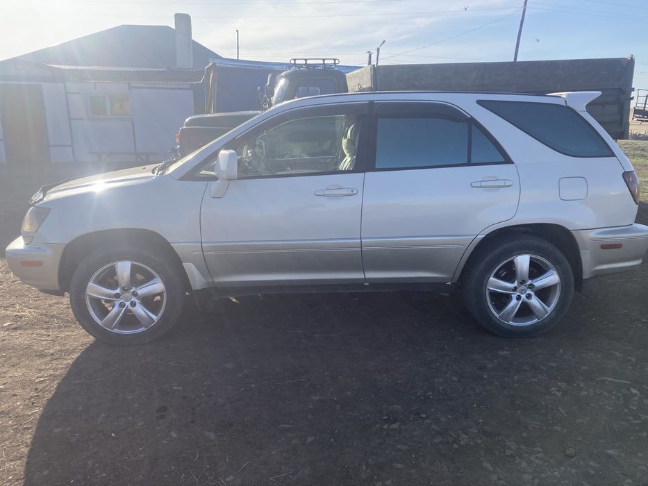 продам лексус RX 300