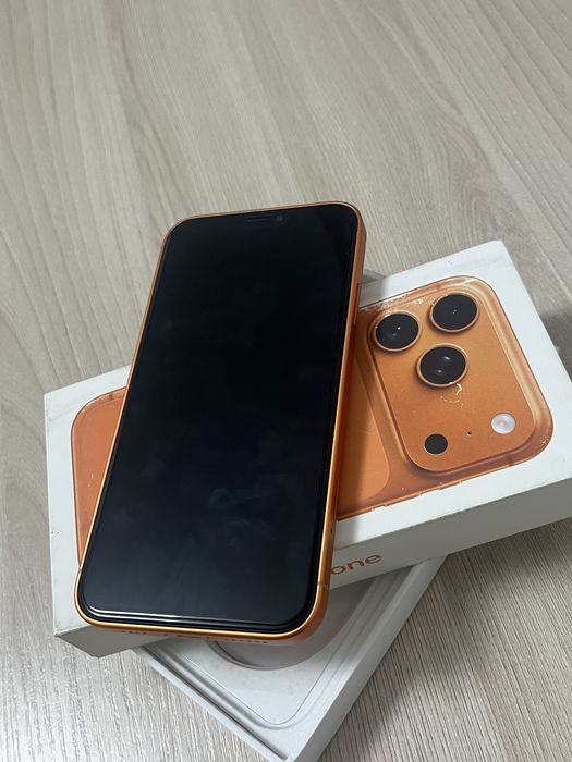 Продам айфон 17 pro 256ГБ