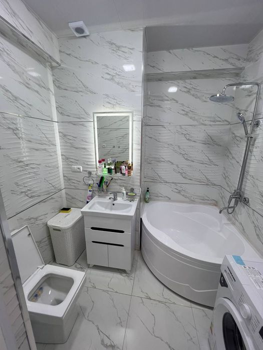 Kvartira sotilad 3 hona 106 kv