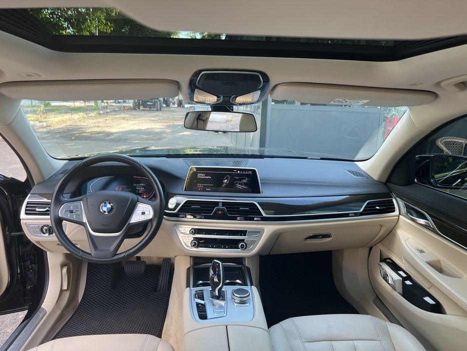 BMW 730I GI 12 2019 yil
