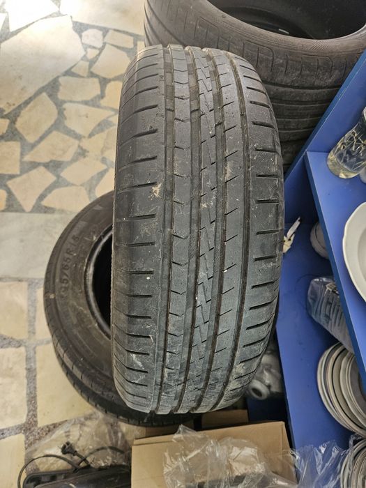 4 бр. гуми 195/65 R15 Vredestein – 6-7 мм грайфер, добро състояние