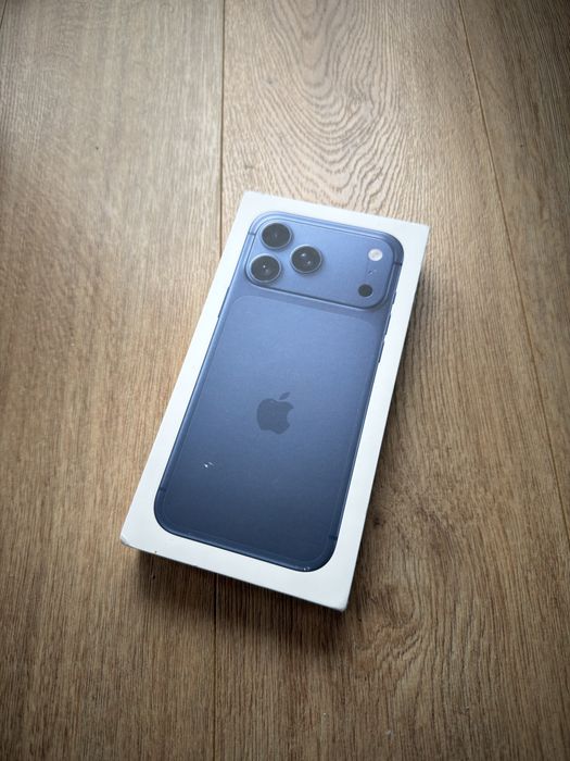 Запечатан! Iphone 17 PRO MAX 256gb Deep Blue / ЧИСТО НОВ!