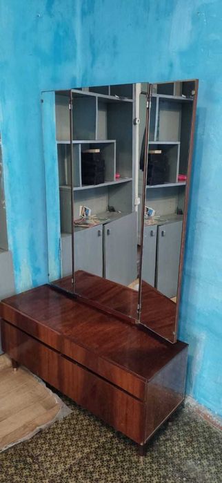 трюмо советское времен СССР с зеркалами и ящичками