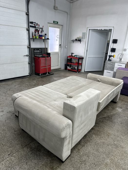 Coltar extensibil catifea cu lada de depozitare