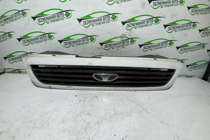 Grila bara fata centru Daewoo Cielo 1998 1.5 i MT (75 hp)