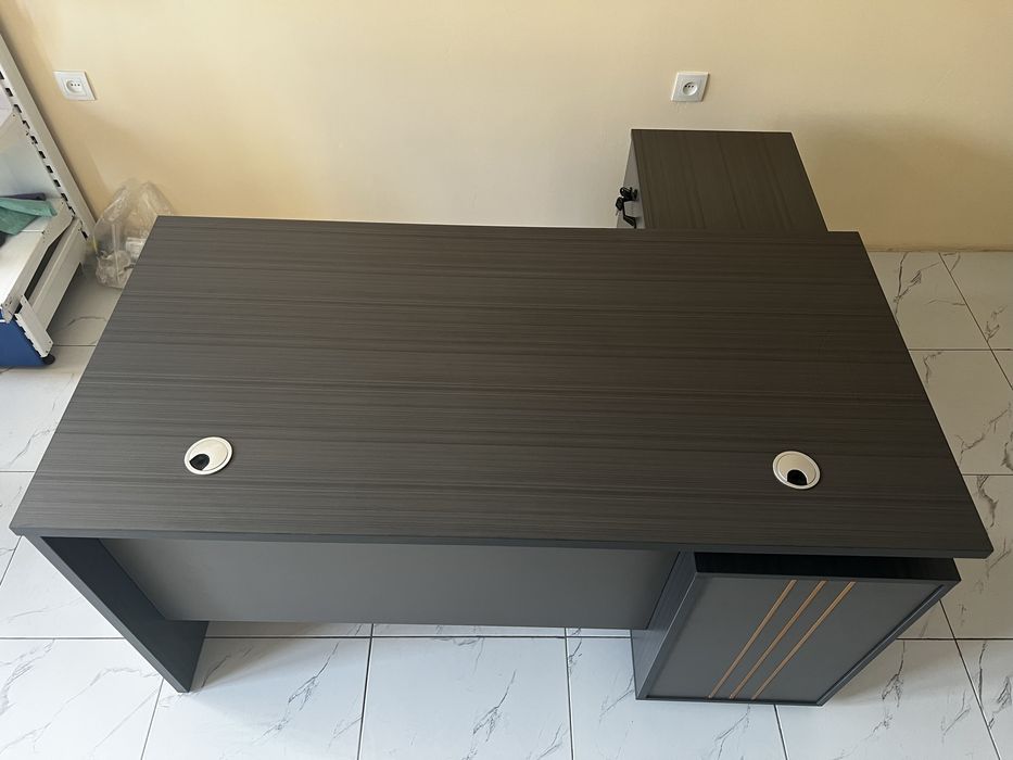 Офисный стол Новая