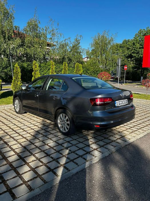 De Vanzare volkswagen jetta | 1.2TSI | an fabricatie 2017 | 112.000km | Al doilea proprietar | Carte Service