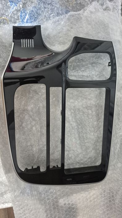 Рамка от mitsubishi outlender 2019 года