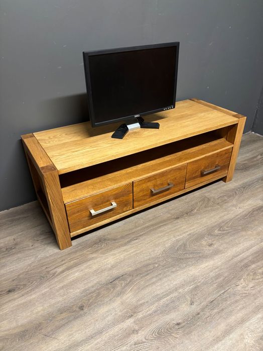 Comoda TV stejar modernă