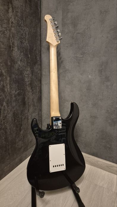 Yamaha Pacifica 112J