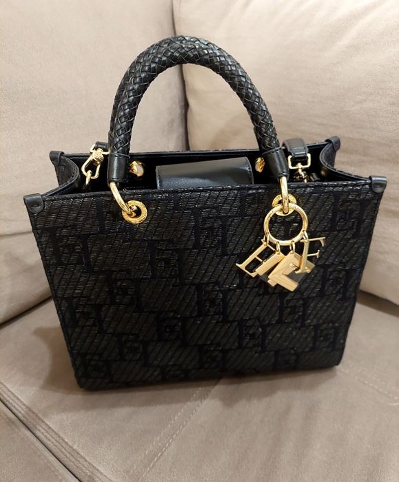 Чисто нова чанта Elisabetta Franchi, уникално красива !