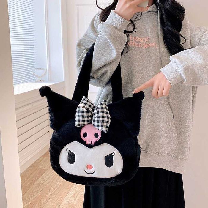 geanta poseta din plus blanita Kuromi Sanrio NOI