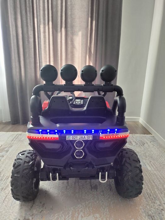 Продам Buggy B-903 красный