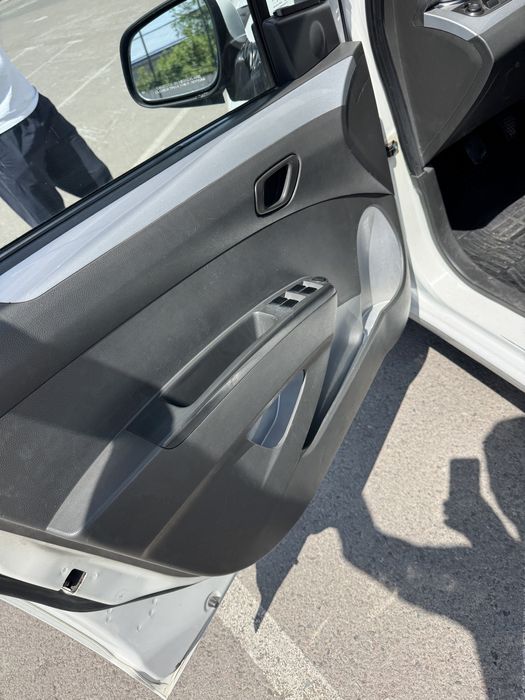 Chevrolet Spark 2012 — 6