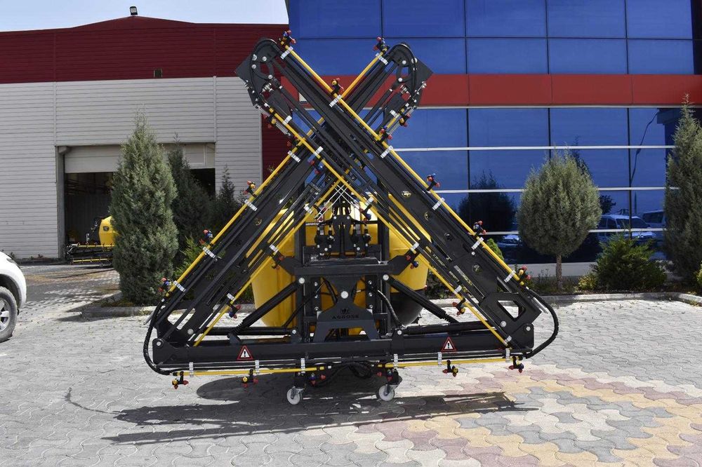 Masina de erbicidat 1200L full hidraulica/MET/Instalatie de erbicidat