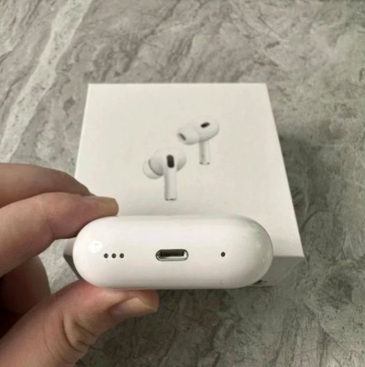 Apple AirPods Pro (2 генерация)