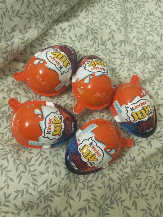 Kinder joy stranger things