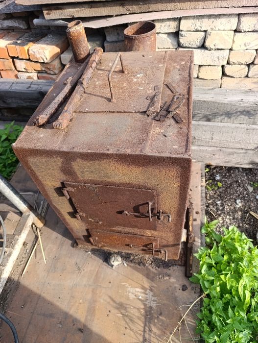 Продам печь котел.