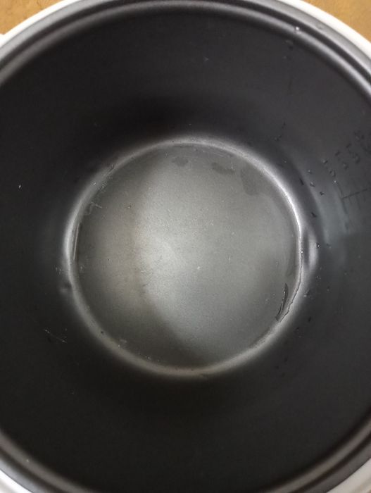 Продам рабочую мультиварку.