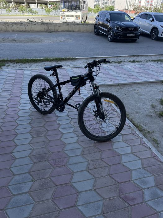 Продам велиосепед в хорошом состояние неболшой торг есть!