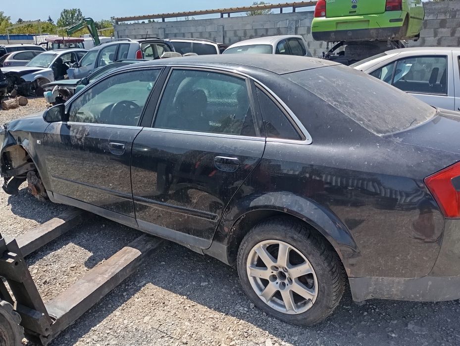 Audi A4 B6 2.5 на части