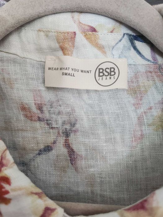 Vand bluza de dama BSB din in stare impecabila