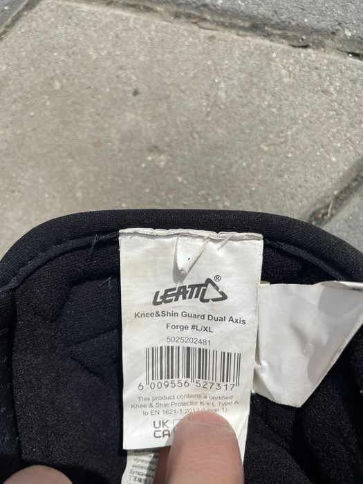 Genunchiere moto leatt