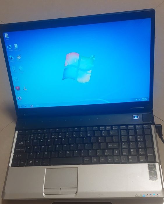 Leptop MSI, perfect funcționabil.
