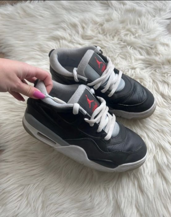 Adidasi jordan  marimea 40