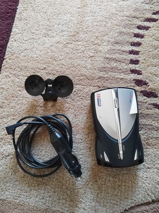 Detector radar Cobra XRS-9340 cu cablu si suport ventuze