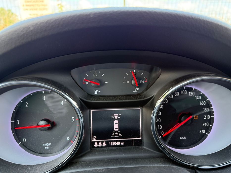 Vând Opel Astra 2016 euro 6!!