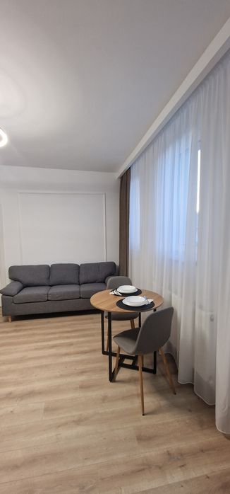 Se închiriază apartament cu 2 camere(PENTRU ORICE PERIOADA)