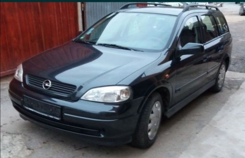 Aripa dreapta fata opel astra g break 1.6i 16v benzina negru z266