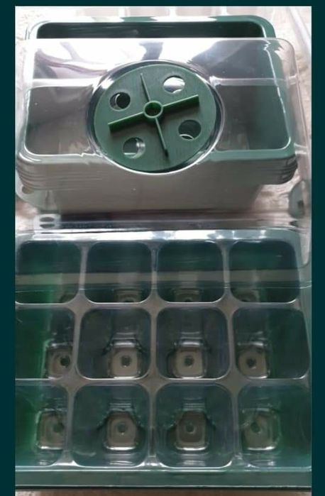 Tavă pentru seminte/răsaduri