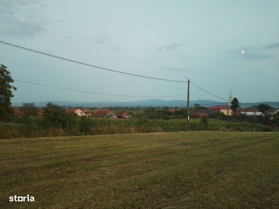 Teren intravilan de vanzare