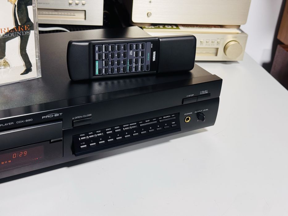 CD-player de fidelitate YAMAHA CDX-890,telecomandă,Pro-Bit, Repeat