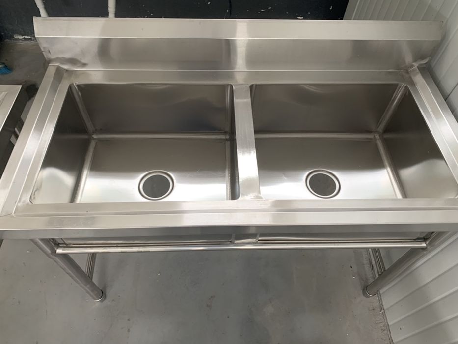 Мивки, Рафтове,маси от неръждавейка Нови!!!