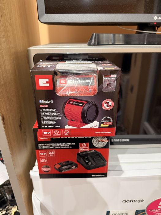 Einhell блутут колонка със зарядно и батерия