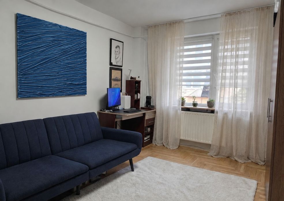 Apartament 3 camere decomandate, zona centrala