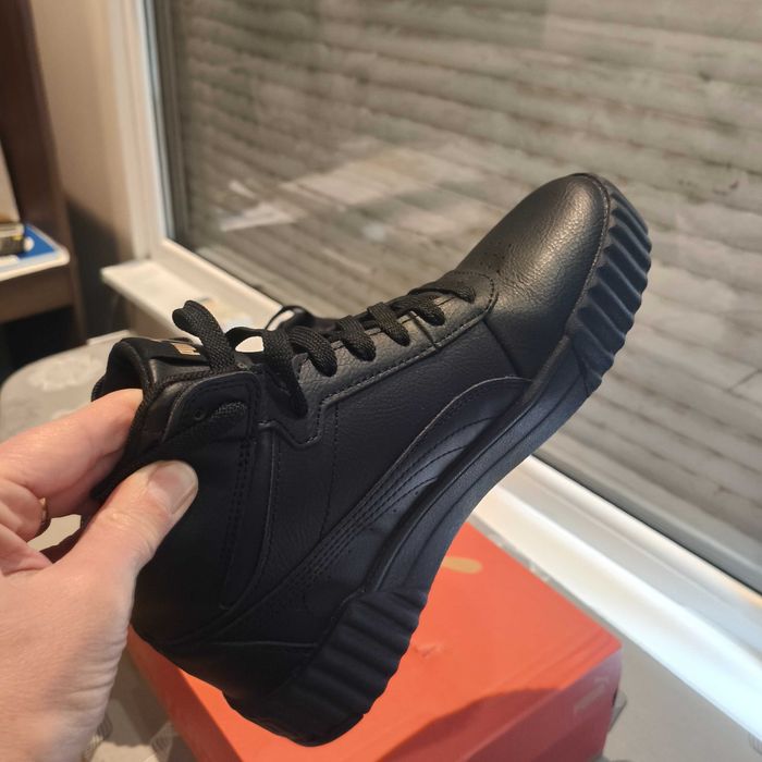 кожени дамски спортни обувки Puma