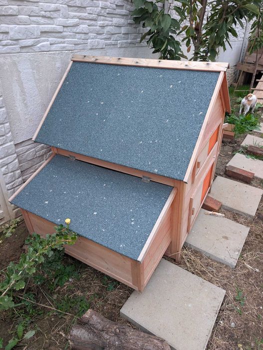 Vând căsuța păsări / găini  - cuibar