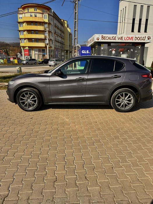 Alfa romeo Stelvio Q4 VELOCE