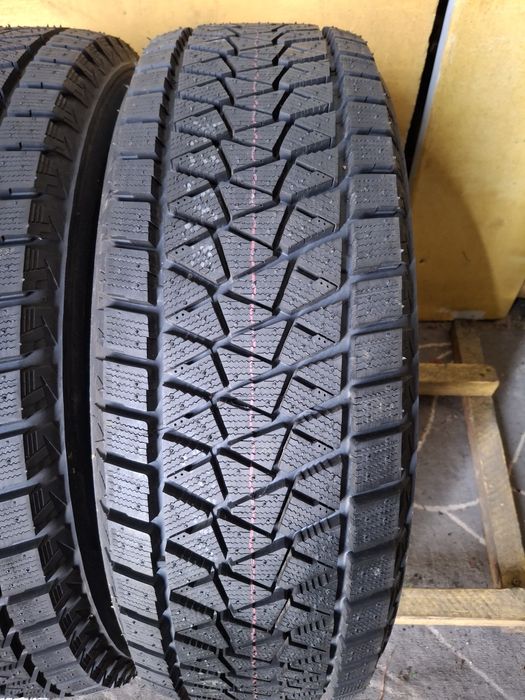 235 65 18 Bridgestone DOT 2018 iarna NOI