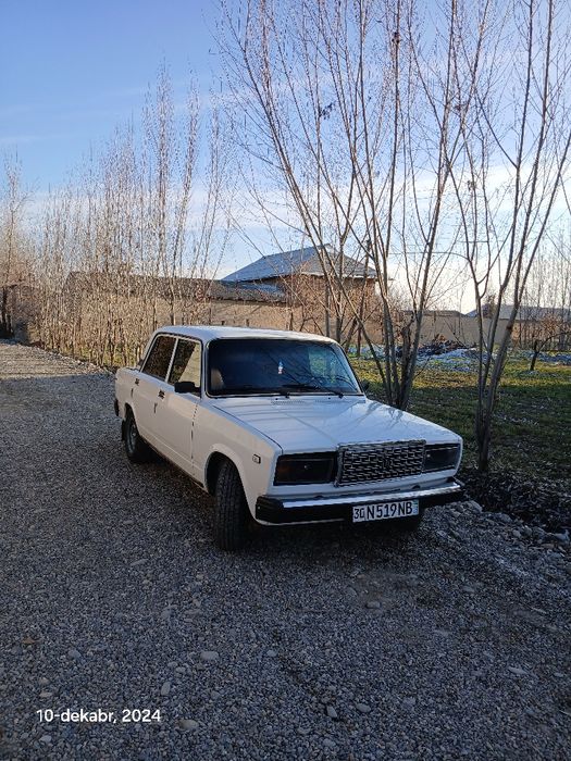 Moshina holati zoʻr,noldan qip terilgan