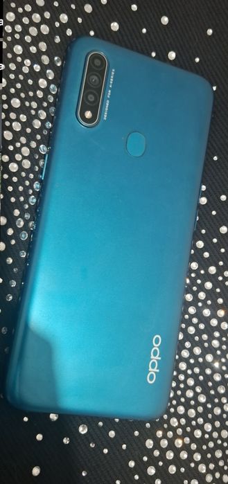 Oppo  A31  64gb.