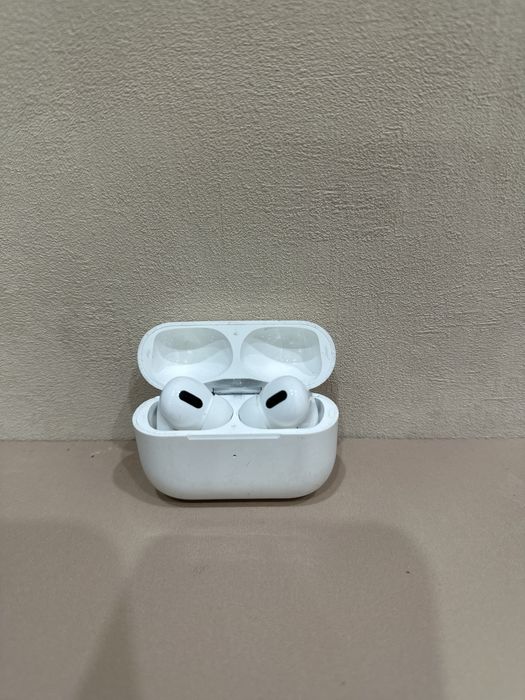 Продам AirPods Pro состояние идиальное торг есть