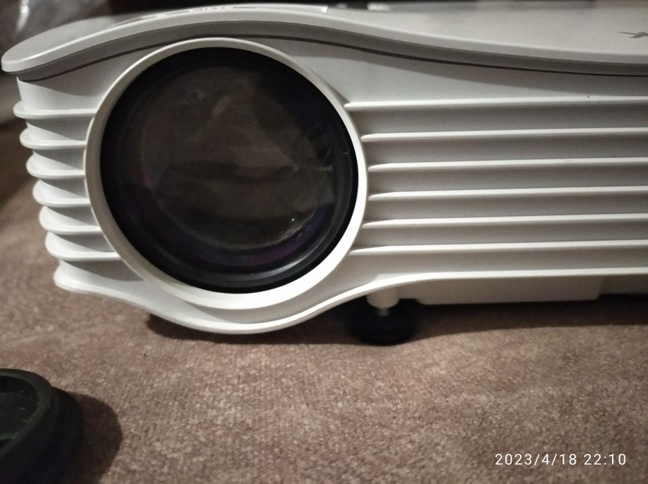 Продам Мини проектор