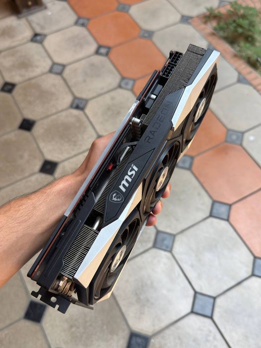 MSI Gaming X Trio 16G AMD Radeon RX 6800 16GB GDDR6 / 256-bit